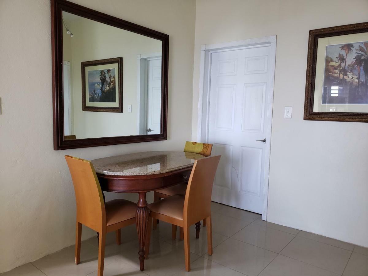 Villa Indigo Sunny 1Br Apartment In Private Gated Estate Charlotte Amalie Bagian luar foto